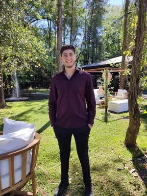 Foto de Roni Diament, host del podcast Detras del puesto